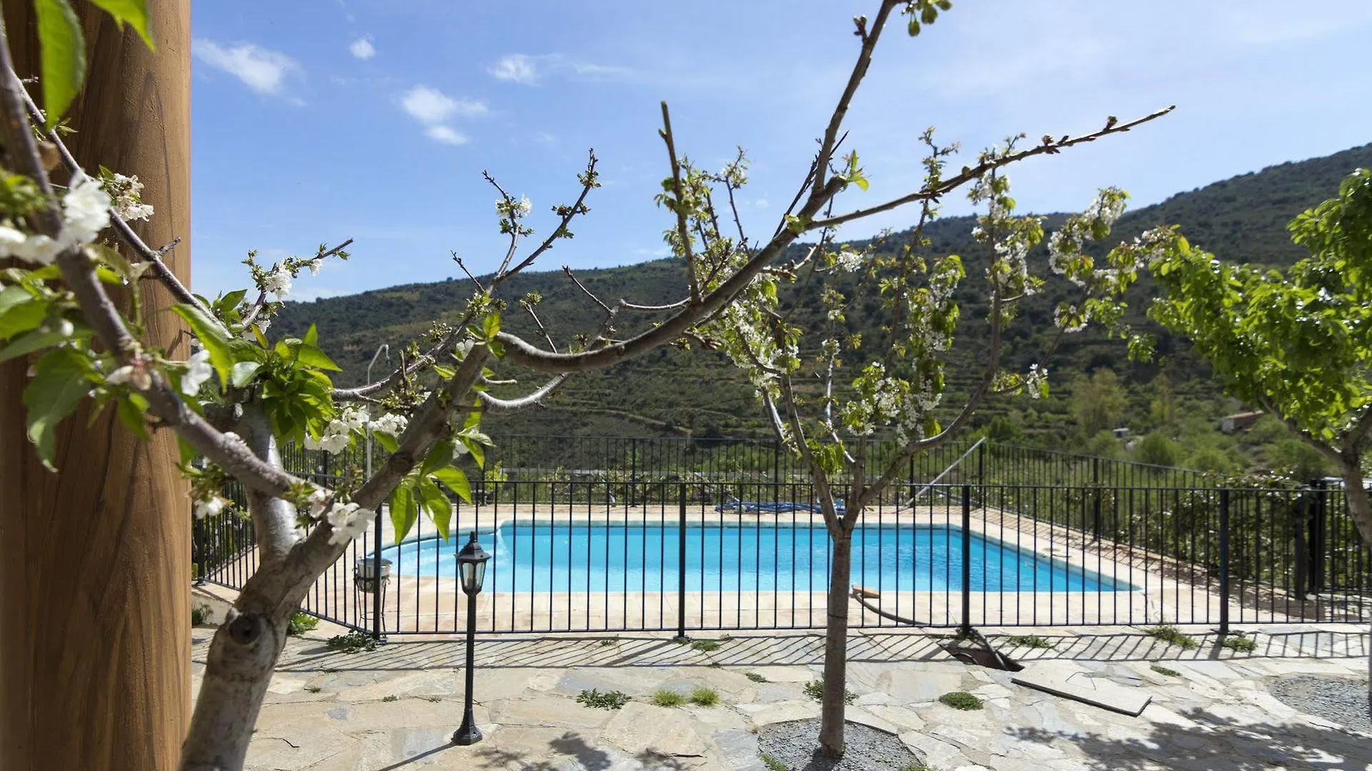Reul Alto Cortijos Rurales Guest House Laroya